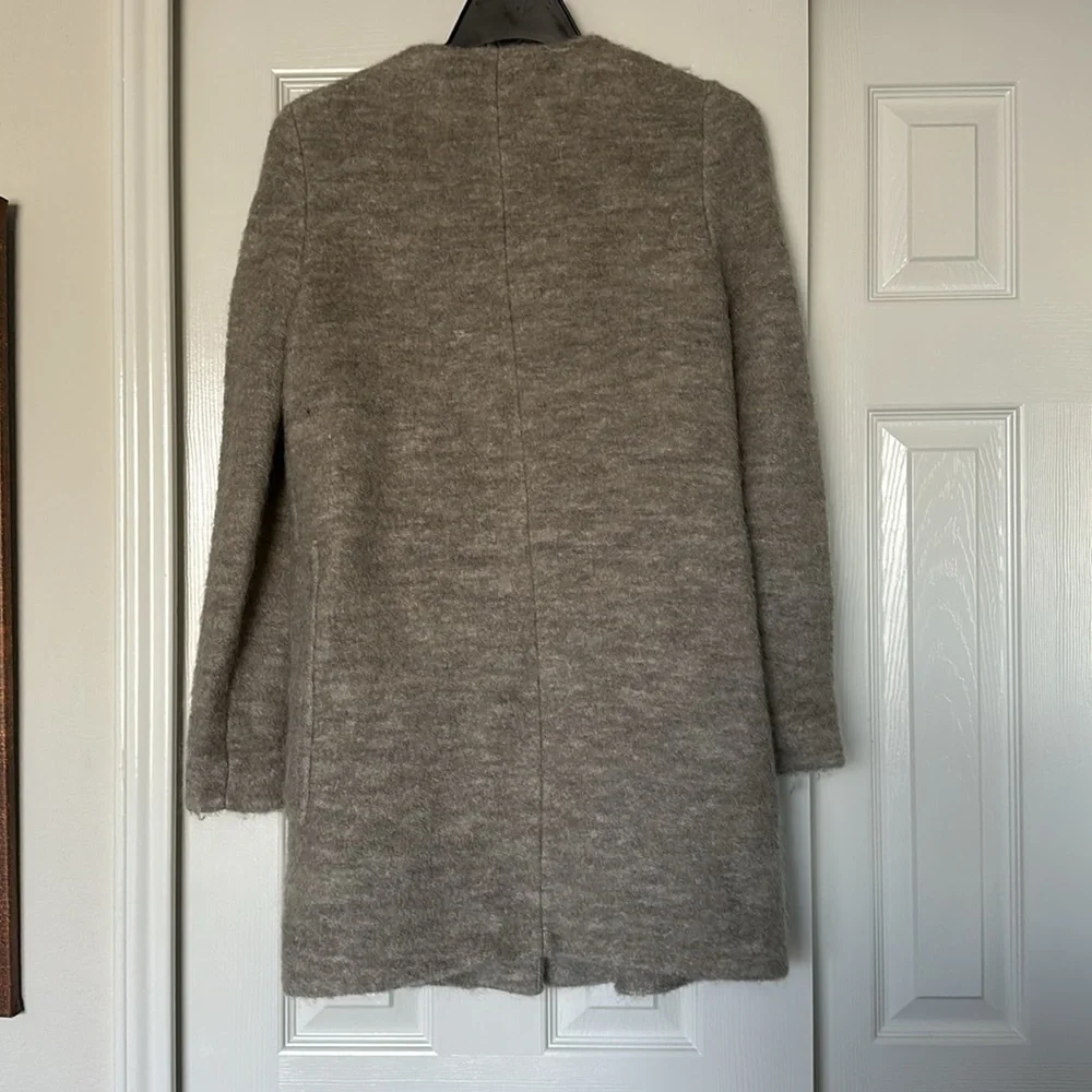 Zara wool coat. - Picture 3 of 8